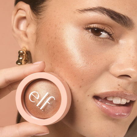 E.L.F Halo Glow enlumineur poudre fini lumineux longue tenue