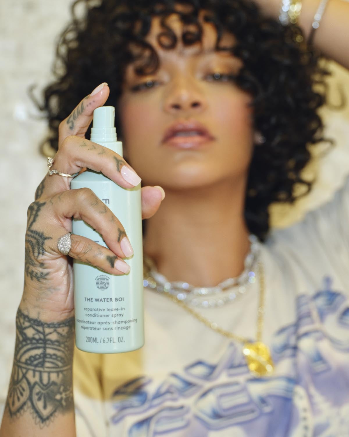 Fenty Water Boi spray démêlant sans rinçage hydratant