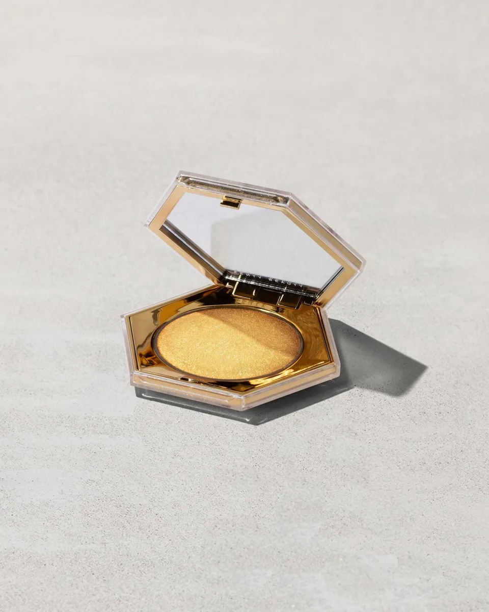 Fenty Beauty Diamond Bomb highlighter Trophy Wife 8 g