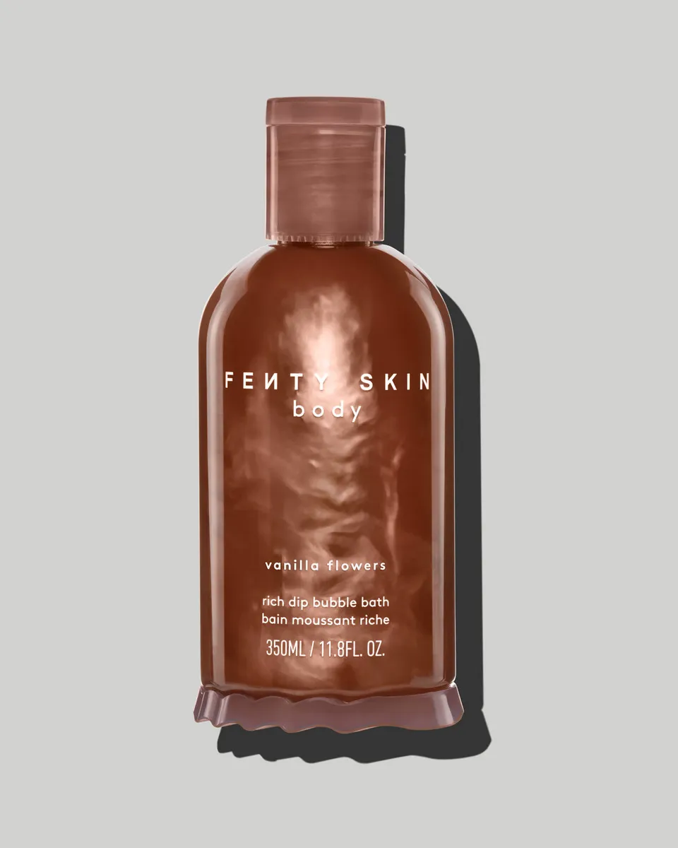 Fenty Beauty Rich Dip bain moussant vanille fleurs