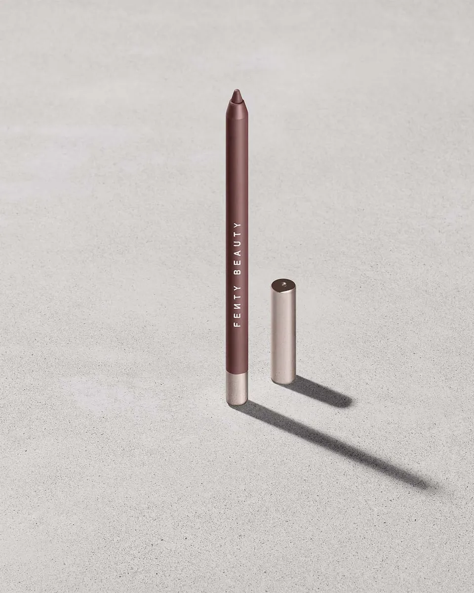 Fenty Beauty Trace'd Out Crayon lèvres mat Rose Amber waterproof