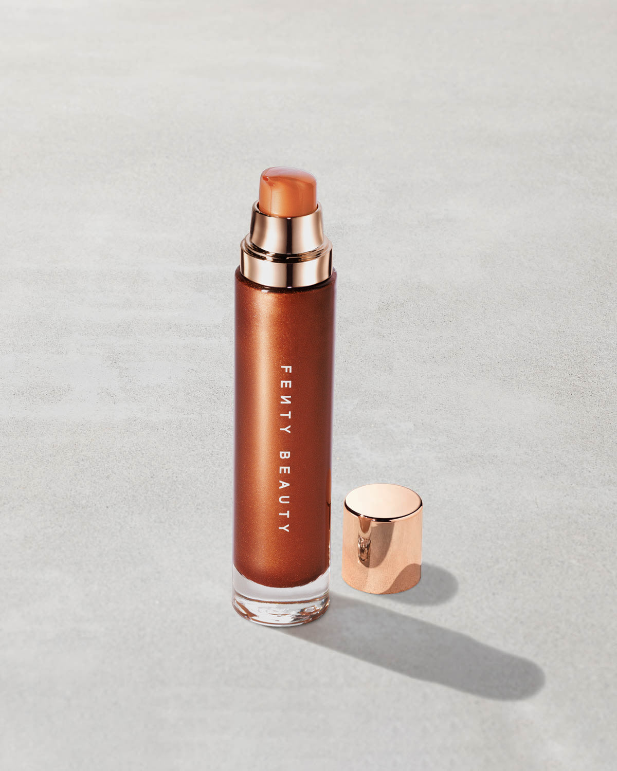 Fenty Beauty Body Lava enlumineur corps Penny Drop 90 mL