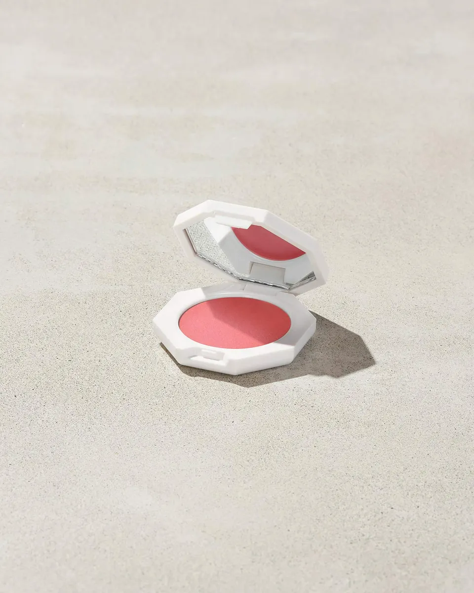 Fenty Beauty Cheeks Out Blush Crème Petal Poppin 3 g
