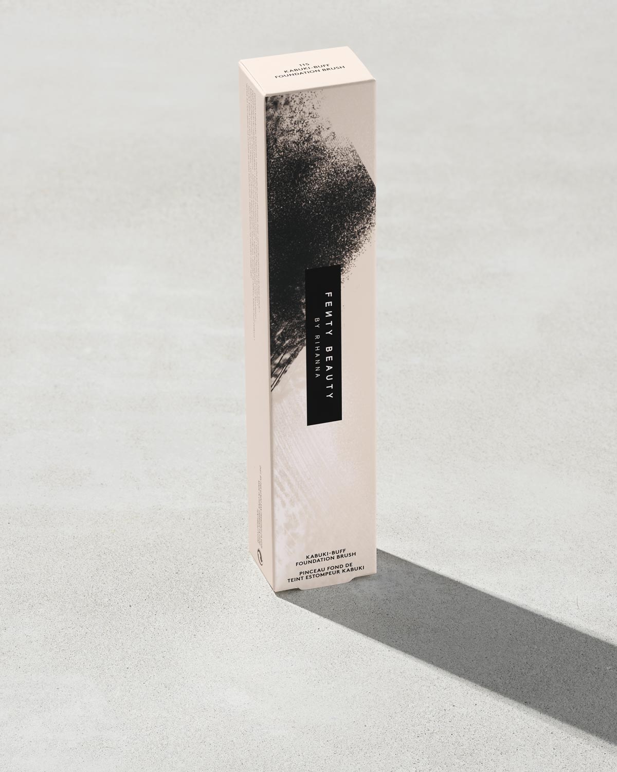Fenty Beauty Kabuki-Buff Pinceau Fond de Teint 115