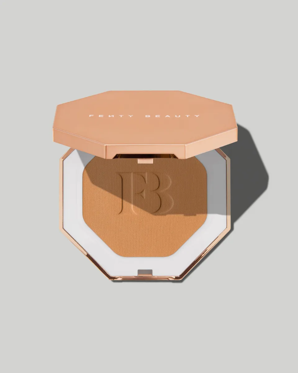 Fenty Beauty Sun Stalk'r Poudre Bronzante Chai Latte 6,23 g Fini Mat